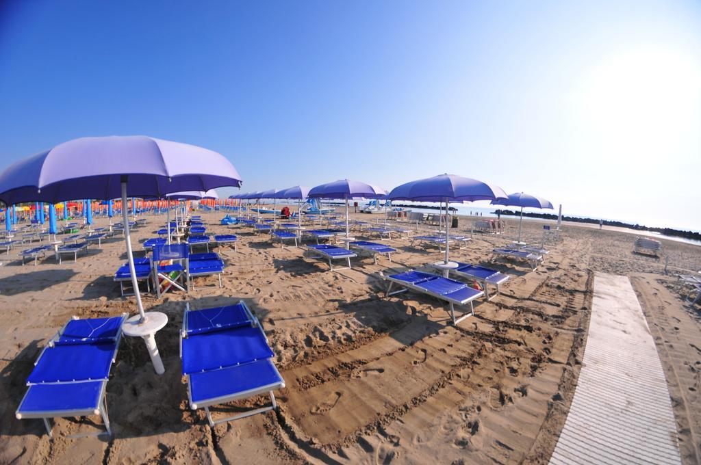 Hotel Antonella Lido di Classe Kültér fotó